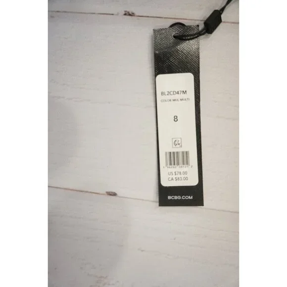 BCBGMAXAZRIA Standard Adjustable Triangle Bikini Swimsuit Top - Size 8, NWT - Picture 4 of 8